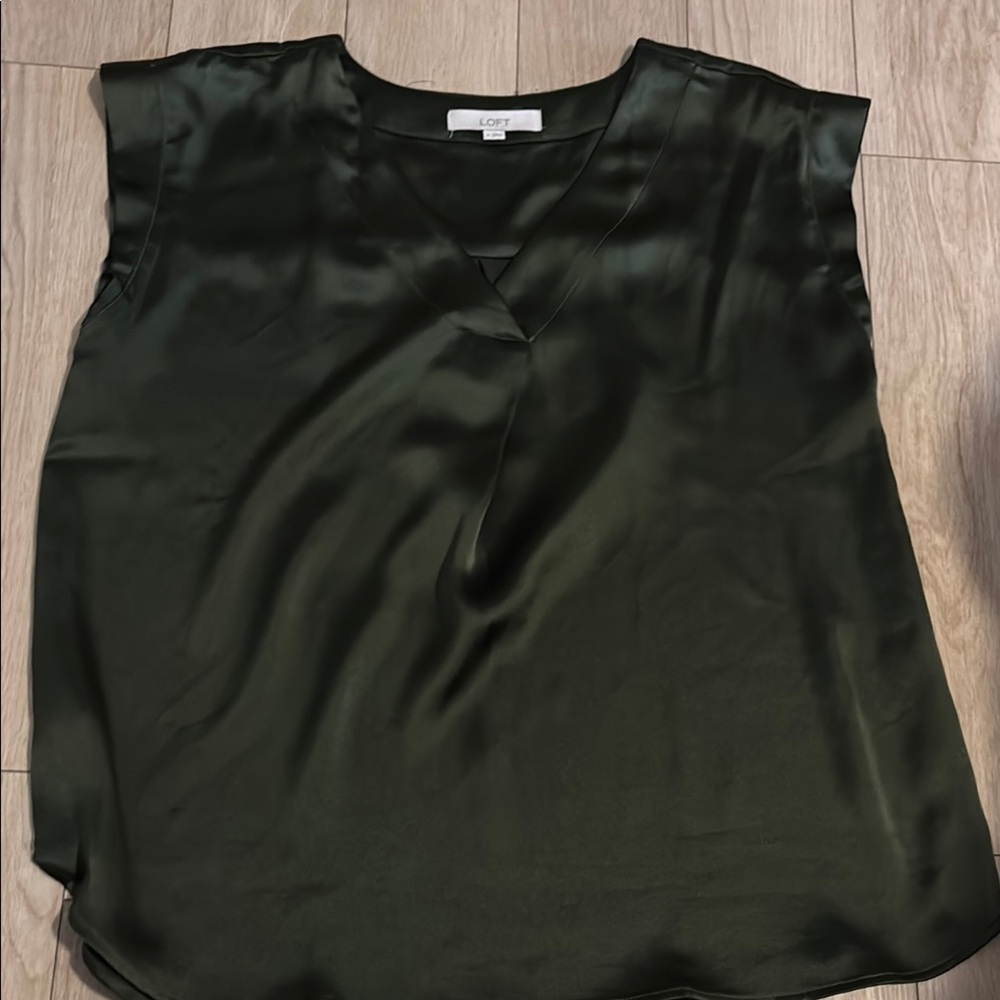 LOFT Women's Green Satin Top
